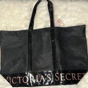 Victoria’s Secret Black Mesh Tote Beach bag with Zipper. NWT